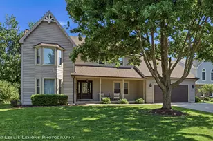 386 Hoyer Ct, Naperville, IL 60565 - Photo 1
