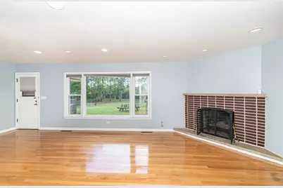 33 Briarwood Lane, Palatine, IL 60067 - Photo 3