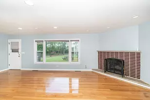 33 Briarwood Ln, Palatine, IL 60067 - Photo 3