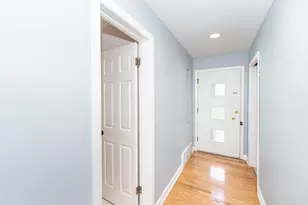 33 Briarwood Ln, Palatine, IL 60067 - Photo 5