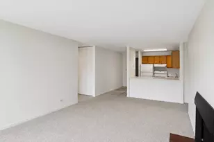 1811 Four Lakes Ave, Lisle, IL 60532 - Photo 5