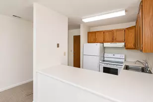 1811 Four Lakes Ave, Lisle, IL 60532 - Photo 7