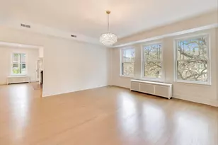 1201 E Madison Park Dr, Chicago, IL 60615 - Photo 7