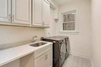 1201 E Madison Park Drive #2, Chicago, IL 60615 - Photo 15