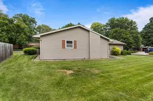 2107 Gunn Dr, Champaign, IL 61821 - Photo 5