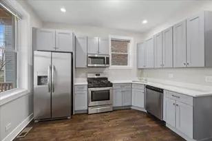 1033 N Lawndale Ave, Chicago, IL 60651 - Photo 7