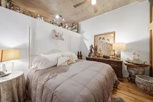 1070 W 15th St, Chicago, IL 60608 - Photo 15