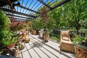 1070 W 15th St, Chicago, IL 60608 - Photo 17