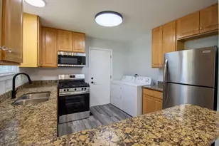 3741 178th Pl, Country Club Hills, IL 60478 - Photo 9