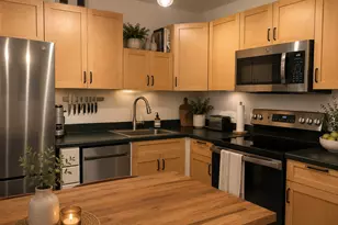 1660 N Lasalle Dr, Chicago, IL 60614 - Photo 3