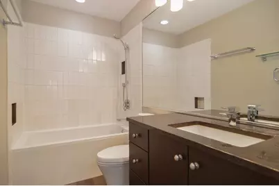 2365 N Wayne Avenue, Chicago, IL 60614 - Photo 11