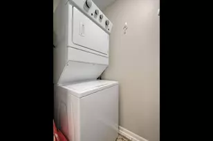 2365 N Wayne Ave, Chicago, IL 60614 - Photo 15