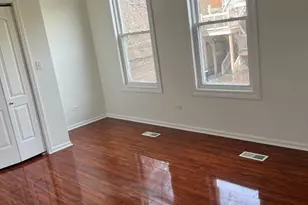 1715 E 70th St, Chicago, IL 60649 - Photo 11