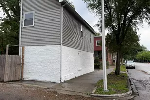 1715 E 70th St, Chicago, IL 60649 - Photo 15