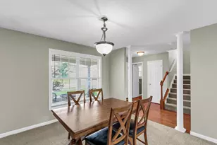 3905 Wildflower Dr, Champaign, IL 61822 - Photo 9