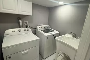 7323 N Damen Ave, Chicago, IL 60645 - Photo 23