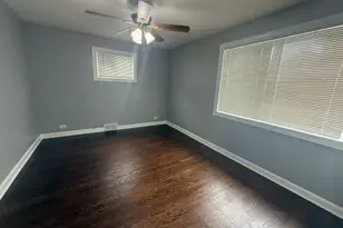 7323 N Damen Ave, Chicago, IL 60645 - Photo 11