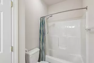 142 Dawson Dr, Elgin, IL 60120 - Photo 19