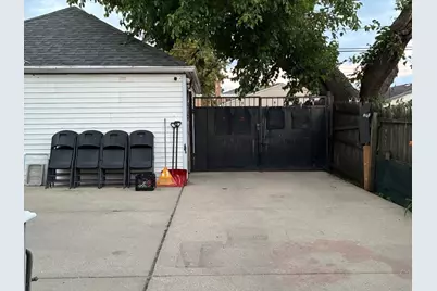 4323 S Keating Avenue, Chicago, IL 60632 - Photo 7
