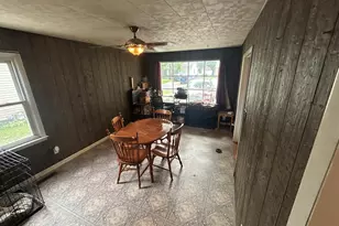 11 Holiday Terrace, Centralia, IL 62801 - Photo 7
