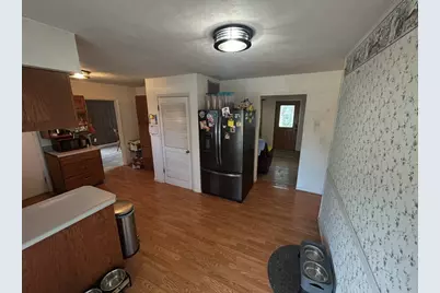 11 Holiday Terrace, Centralia, IL 62801 - Photo 17