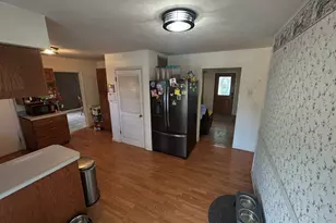 11 Holiday Terrace, Centralia, IL 62801 - Photo 17