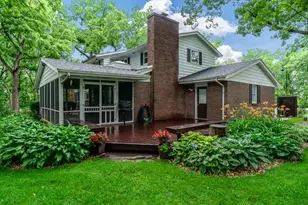 5329 Dallas Ct, Rockford, IL 61109 - Photo 9