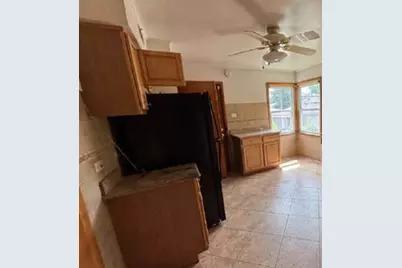 11841 S Campbell Avenue, Chicago, IL 60655 - Photo 9