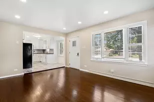 15641 South Park Ave, South Holland, IL 60473 - Photo 3