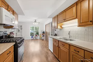 23W222 Westchester Ct, Glen Ellyn, IL 60137 - Photo 17