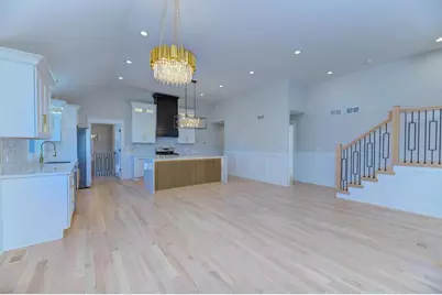 6519 W 82nd Street, Burbank, IL 60459 - Photo 11
