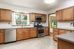 3803 Hemlock Ct, Rockford, IL 61107 - Photo 25