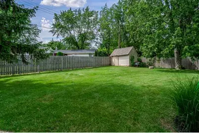 3803 Hemlock Court, Rockford, IL 61107 - Photo 9
