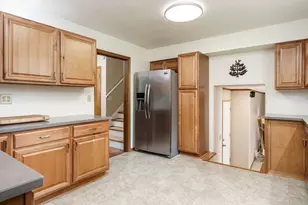 3803 Hemlock Ct, Rockford, IL 61107 - Photo 23