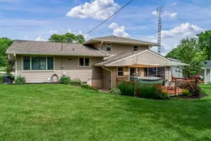 3803 Hemlock Ct, Rockford, IL 61107 - Photo 7
