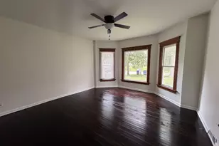 416 College Ave, Dekalb, IL 60115 - Photo 5
