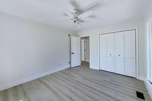 26955 N Countryside Lake Dr, Mundelein, IL 60060 - Photo 33