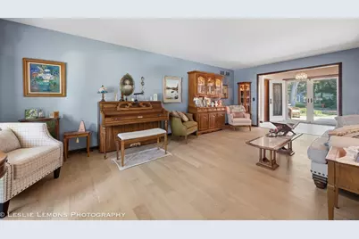1160 Cheshire Avenue, Naperville, IL 60540 - Photo 7