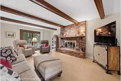 1160 Cheshire Avenue, Naperville, IL 60540 - Photo 9