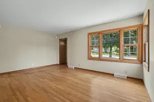 214 Pearl St, Cary, IL 60013 - Photo 3