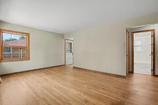 214 Pearl St, Cary, IL 60013 - Photo 5
