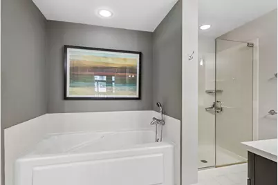 33 W Huron Street #606, Chicago, IL 60654 - Photo 19