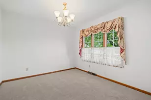 667 Westport Dr, Rockton, IL 61072 - Photo 7