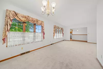 667 Westport Drive, Rockton, IL 61072 - Photo 9