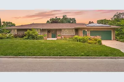 525 E High Street, Sycamore, IL 60178 - Photo 1