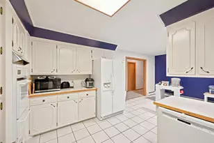 525 E High St, Sycamore, IL 60178 - Photo 17