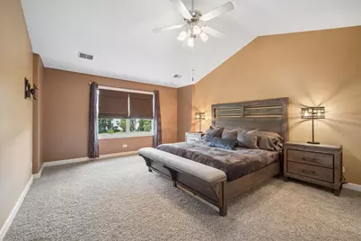 9040 Falcon Greens Drive, Crystal Lake, IL 60014 - Photo 13