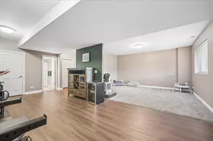 9040 Falcon Greens Dr, Crystal Lake, IL 60014 - Photo 23
