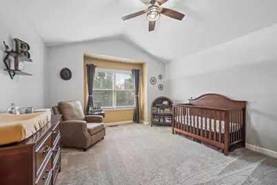 9040 Falcon Greens Drive, Crystal Lake, IL 60014 - Photo 19