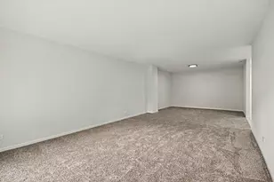 6935 N Milwaukee Ave, Niles, IL 60714 - Photo 3
